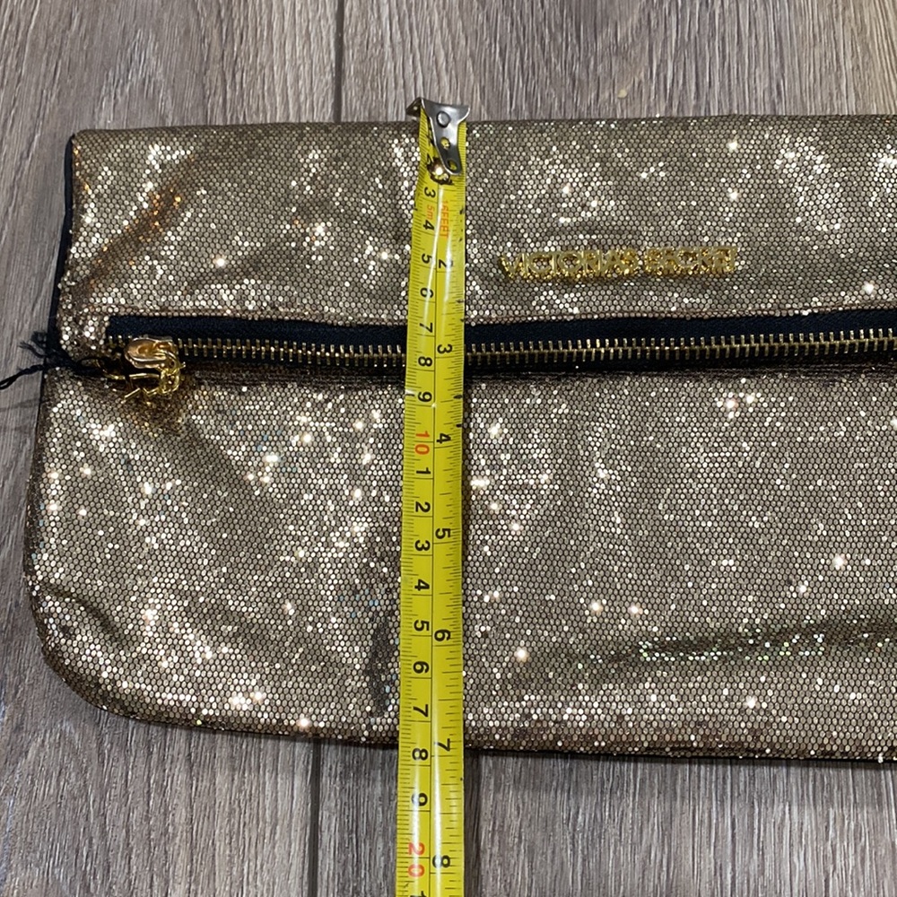 NWT VICTORIA’S SECRET Gold Sequin Fold Over Zipper Clutch Makeup B… - Picture 11 of 14